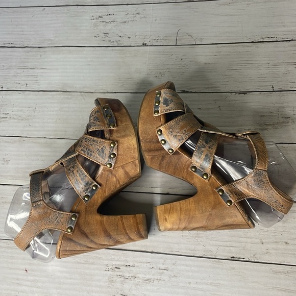 Bed Stu Melissa Nectar Distressed Wedge Heeled Sandal - Picture 5 of 13